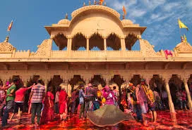 Balanced Darshan in Barsana