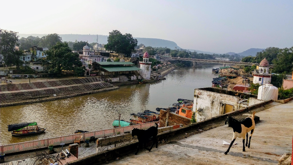 Balanced Darshan in Chitrakoot