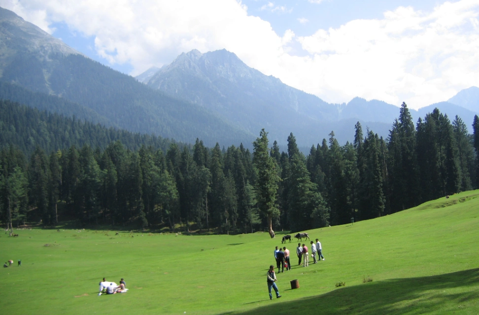 Balanced Darshan in Pahalgam