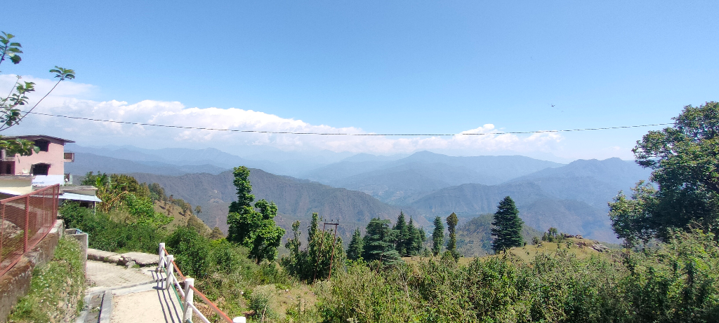 Balanced Darshan in Patal Bhuvaneshwar