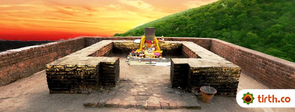 Gridhakuta Hill Vulture Peak-temple-cover